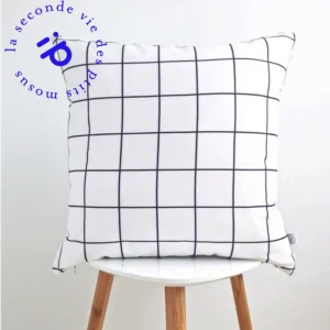 Coussin- blanc carreaux | Fripé